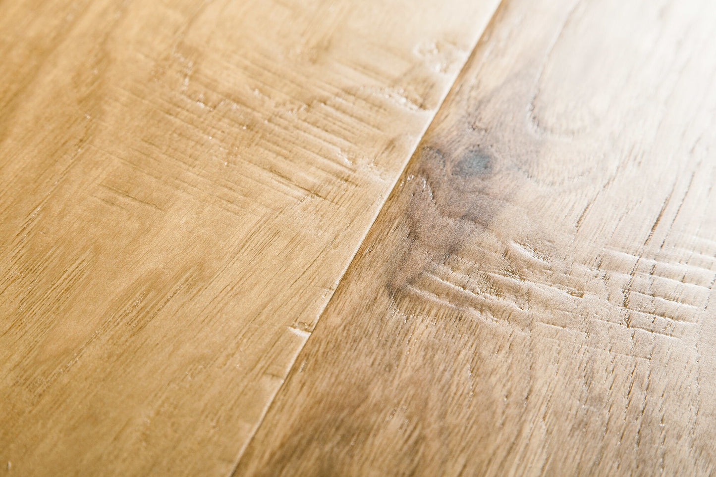 NATU Heritage Natural Hickory 5-in W x 3/8-in T x 48-in Distressed Water Resistant Engineered Hardwood Flooring (32.81-sq ft / Carton)