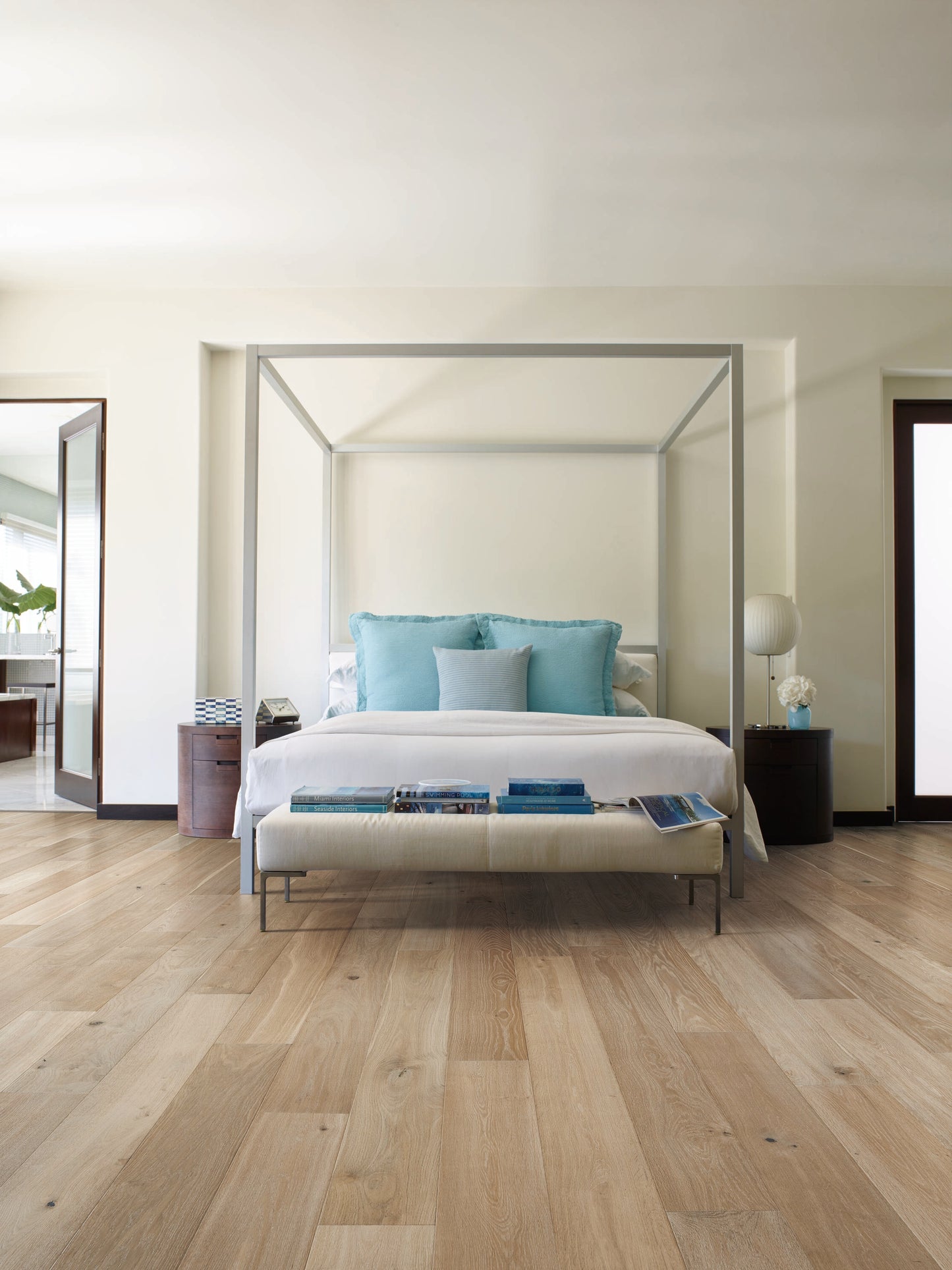 Villa Barcelona Montilla White Oak 6-1/2-in W x 3/8-in T x Varying Length Wirebrushed Engineered Hardwood Flooring (23.64-sq ft / Carton)