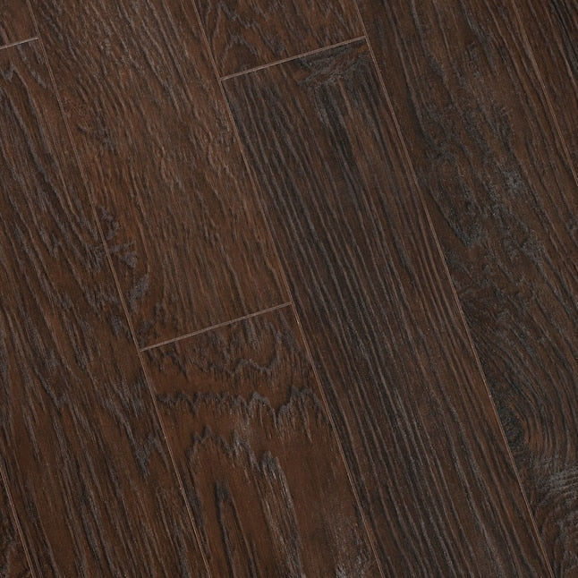 Pergo Classics Scraped Hickory 10-mm T x 5-in W x 48-in L Water Resistant Wood Plank Laminate Flooring (17.18-sq ft / Carton)
