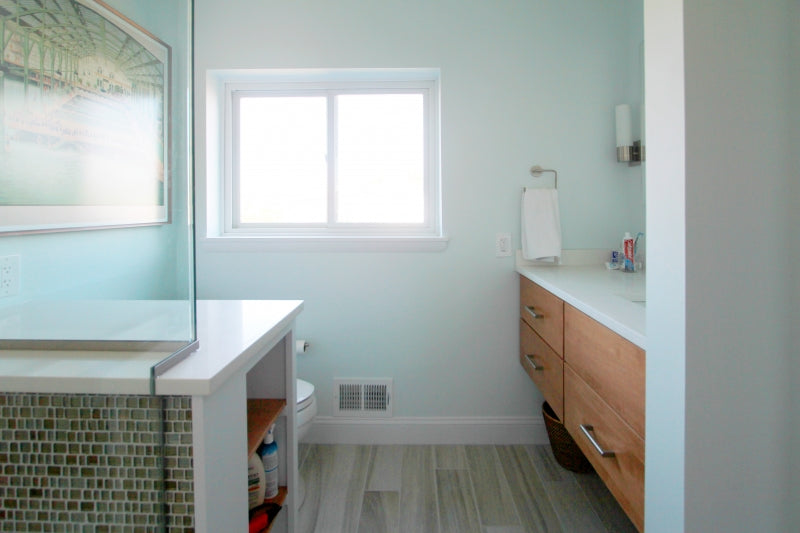 Calming Modern Bath in Center City