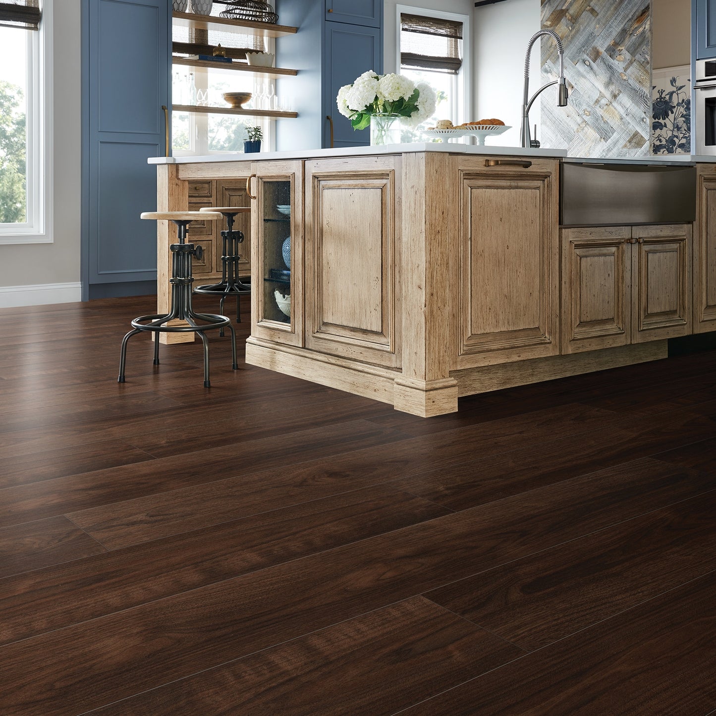 SMARTCORE XL By COREtec Floors Westchester Walnut Brown 12-mil x 9-in W x 72-in L Waterproof Interlocking Luxury Vinyl Plank Flooring (17.96-sq ft/ Carton)