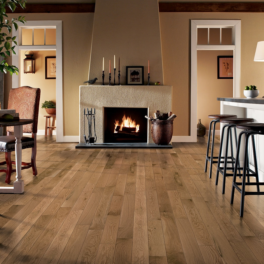 Bruce Nature of Wood Natural White Oak 4-in W x 3/4-in T x Varying Length Smooth/Traditional Solid Hardwood Flooring (18.5-sq ft / Carton)