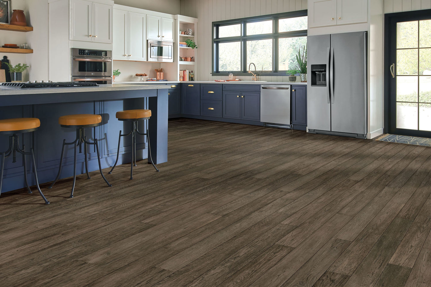 Bruce Hydropel Taupe Hickory 5-in W x 7/16-in T x 60-in Wirebrushed Waterproof Engineered Hardwood Flooring (22.6-sq ft / Carton)