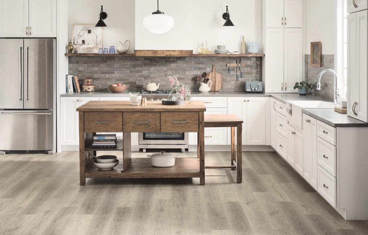 STAINMASTER London Sky Oak Gray 12-mil x 7-in W x 48-in L Waterproof Interlocking Luxury Vinyl Plank Flooring (19.22-sq ft/ Carton)